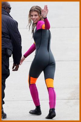 AnnaLynne McCord 'Arse In A Wetsuit' Filming for 90210